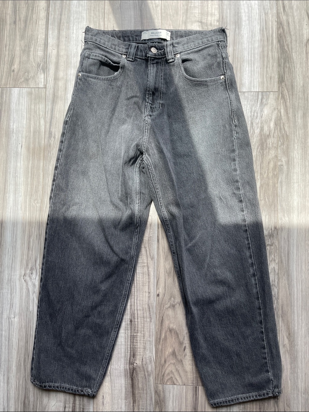 Hollister Men’s Light Grey Baggy Skater Jean